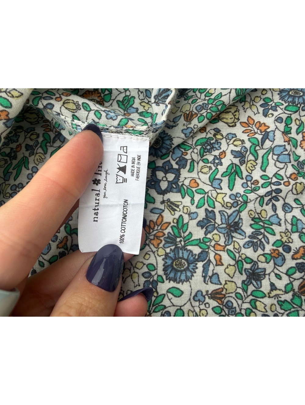 Natural Life Floral Ruffle Button-Up Blouse Medium - Picture 7 of 8